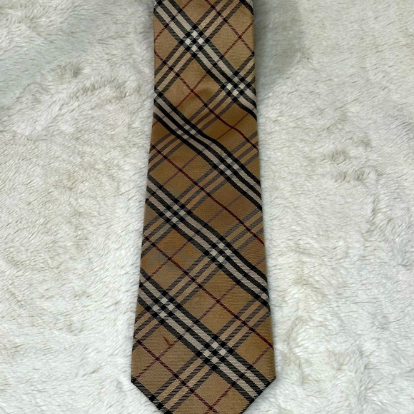 Burberry tie - Picture 2 of 2
